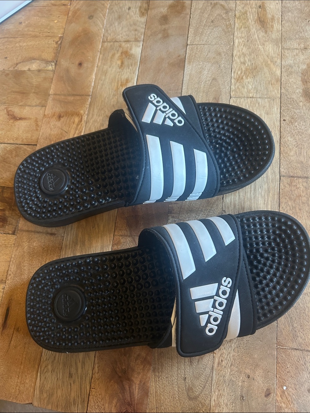 adidas women's 8 Black & White Adissage Slide Sandals